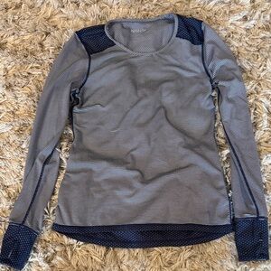 Saucony Navy and White Striped Long-Sleeve Crewneck